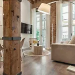 Eclectic & Elegant By Rems *