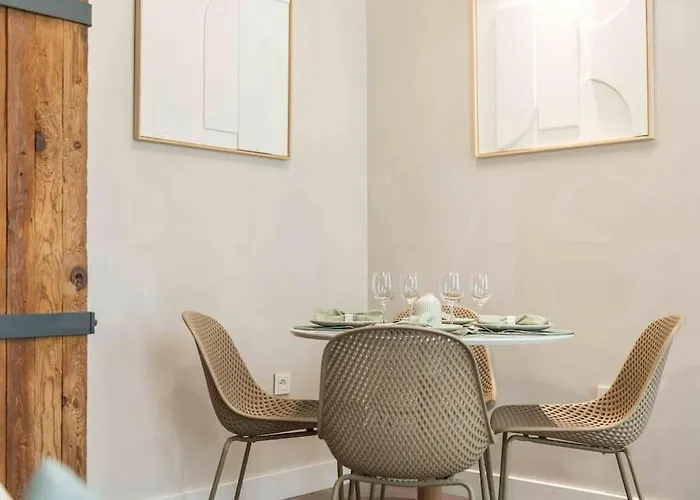 Eclectic & Elegant By Rems