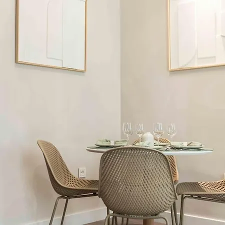 Eclectic & Elegant By Rems